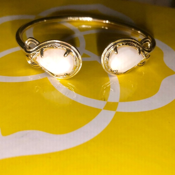 Kendra Scott Jewelry - White Kendra Scott Bracelet